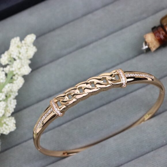 Rose Gold Bangle with Bold Chain Centerpiece, XPBL0577 - Picture 11 of 12